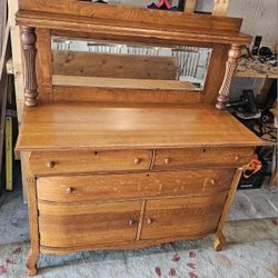 ANTIQUE OAK SIDEBOARD BUFFET