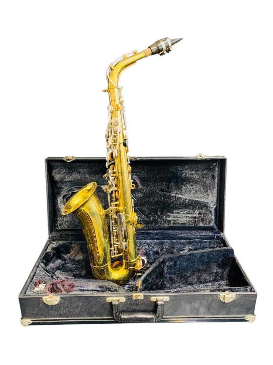 1970s Vito Alto Gold Tone Saxophone w/ Case Made in Japan