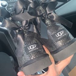 Ugg Sized 6 An A Size 9