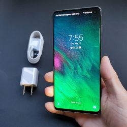 Samsung Galaxy S10e - UNLOCKED - Like New