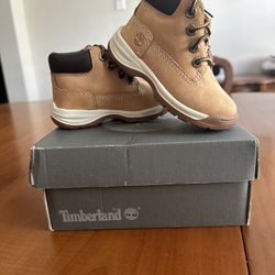 Infant Timberlands : Size 5