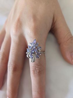 Anillo de oro 10karat amatiz y diamates