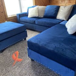 Brand New// Blue Velvet Silver Sectional, Seccional, Couch// Delivery Available,  Financing Options 