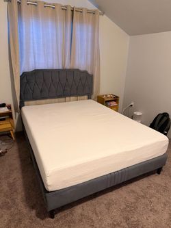 Queen Bed Set, Mattress and Upholstered Frame