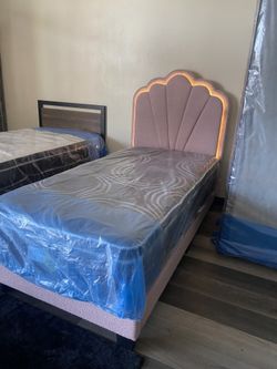 Twin Bed