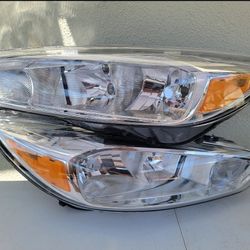 15-18 Ford Focus Headlights Luces Calaveras Micas Faros Focos Faroles