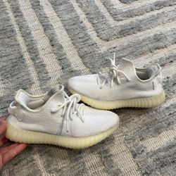 Size 5 Yeezy 350 Cream White
