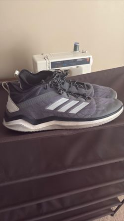 Adidas baseball turf shoes size 13 1/2