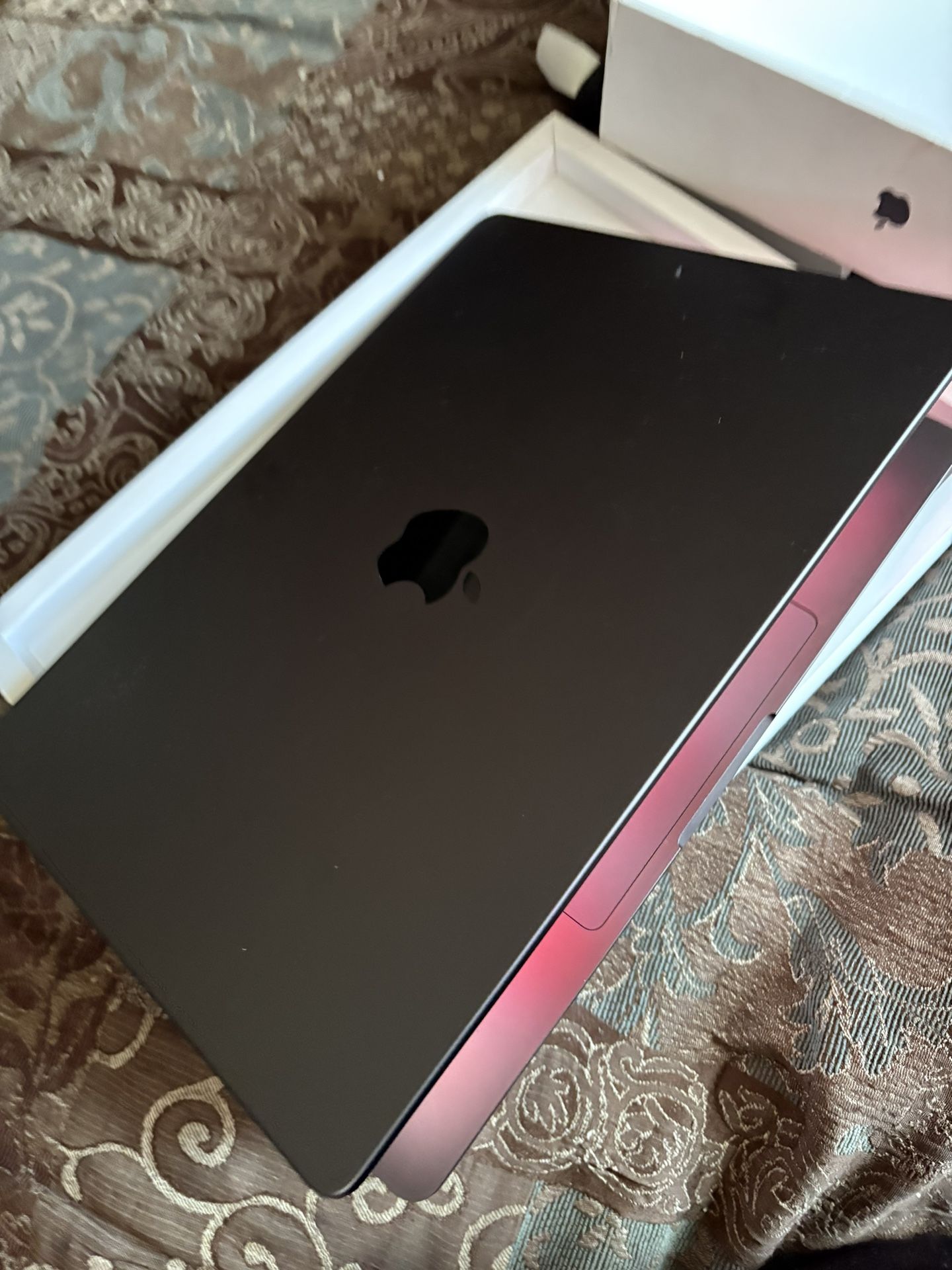 Apple Mac book Pro 14in M4 2024 