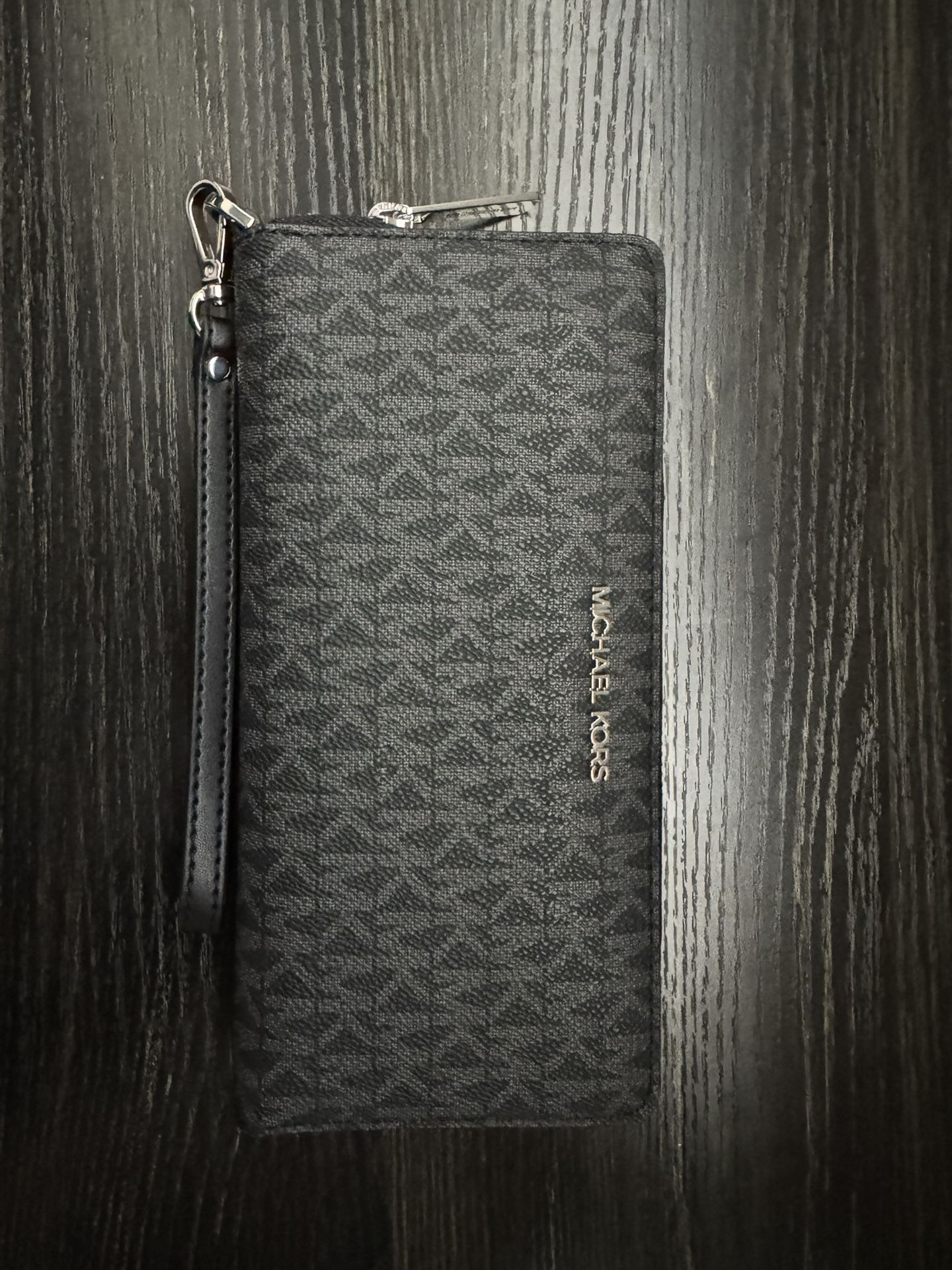 Michael Kors Jet Set Travel Large Signature Logo Continental Wallet