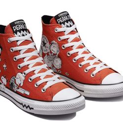 Mens 9.5 Converse Charlie Brown Edition  New 