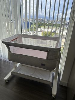 Rocking Bassinet for Baby Electric