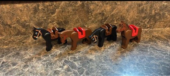 LEGO Horse Figures Lot of 4