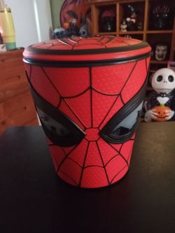 REGAL CINEMAS EXCLUSIVE SPIDERMAN POPCORN BUCKET