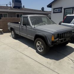 Jeep Comanche 
