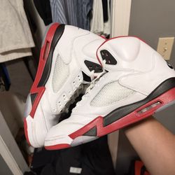 Jordan 5 ‘Fire red’