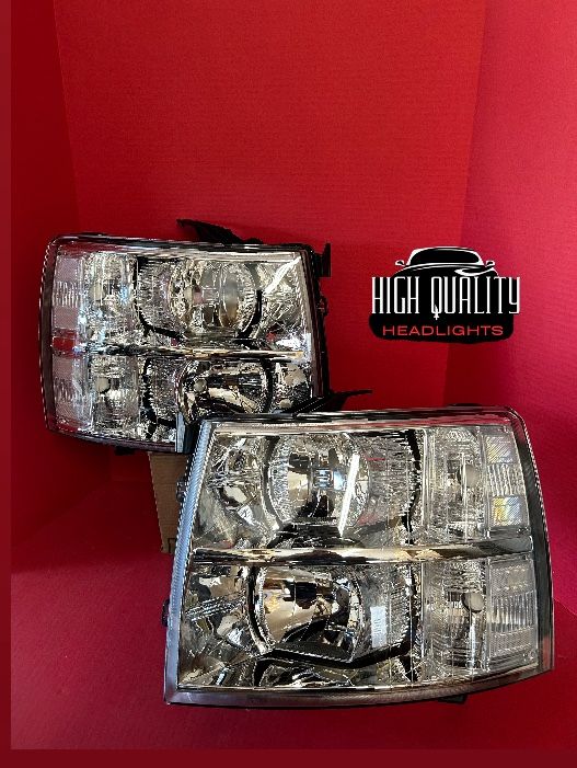Chevy Silverado 2007. 2013 Headlight.