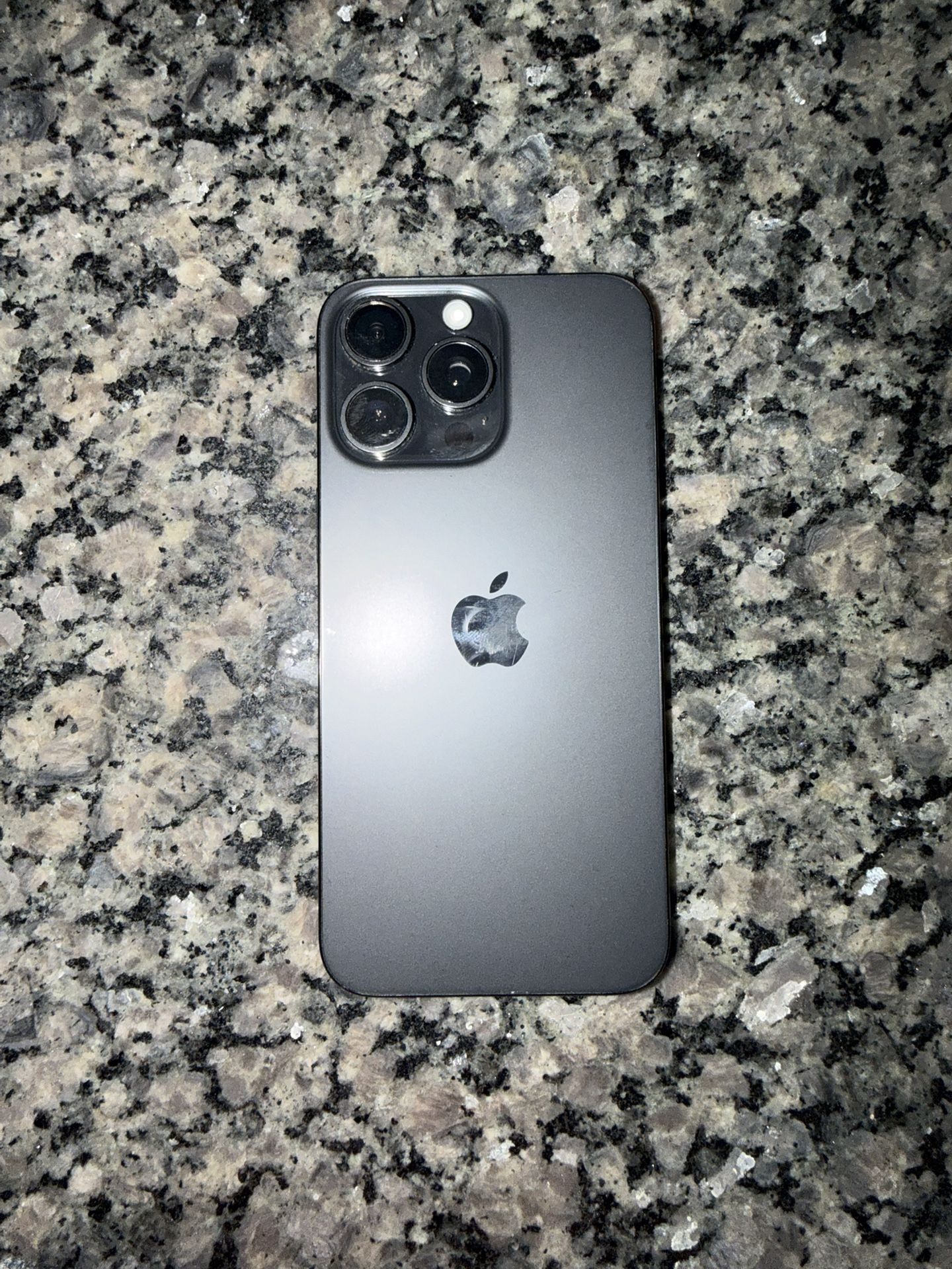 Iphone 15 Pro Max 256 Gb (Unlock Sim) 86 % 🔋