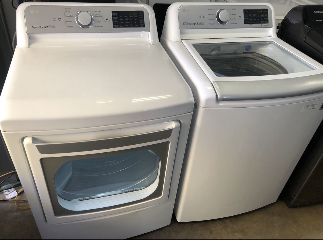 LG Washer and Gas Dryer Set