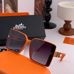 HERMES Fashion Square Frame Sunglasses   