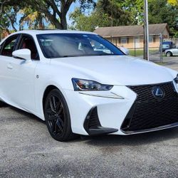 2017 Lexus IS