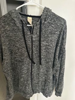 Women’s xl hooded sweater $2
