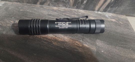 Streamlight flashlight programmable