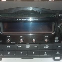 Honda Stereo with 6 cd player fits 2007 - 2011 Honda CRV