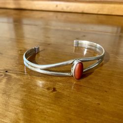 Vintage  Sterling Silver and Coral Bracelet size 6 3/4”