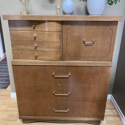 Mid Century Modern Dresser