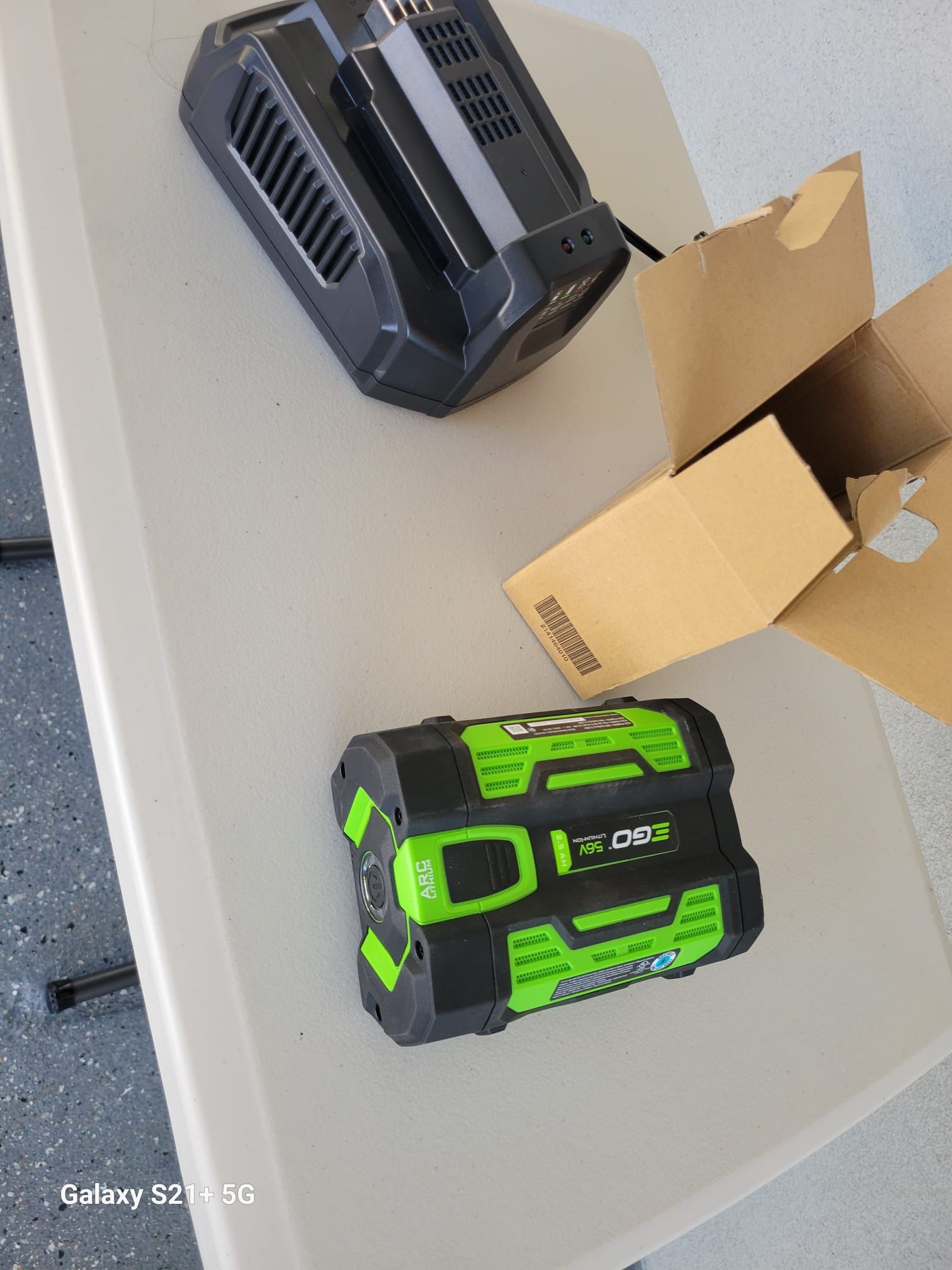 Ego Battery And Charger 2.5ah