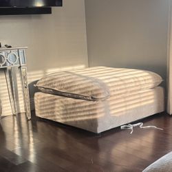 Brand New Ottoman Aiden And Ivy 