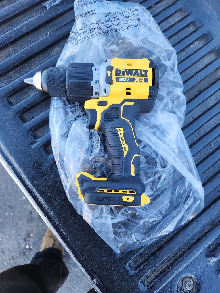 Dewalt 20v Hammer Drill # Dcd805