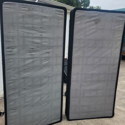 2 Twin Box Spring Mattress