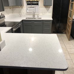 Granite And Quartz Gabinet 