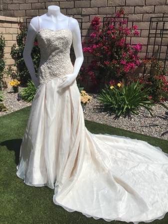Anjolique Bridal Collection Wedding Dress Size 8