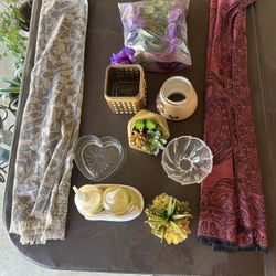 Decorating Items Everything In The Picture For $15