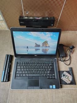 Dell E 6440 laptop computer with docking station