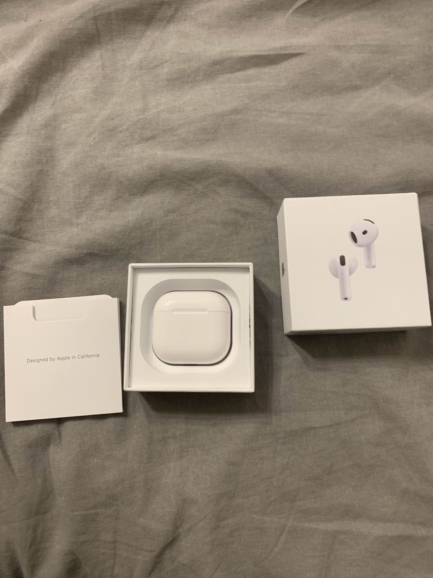 Apple AirPod Pro 4