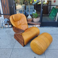 Vintage Leather Chair With Ottoman