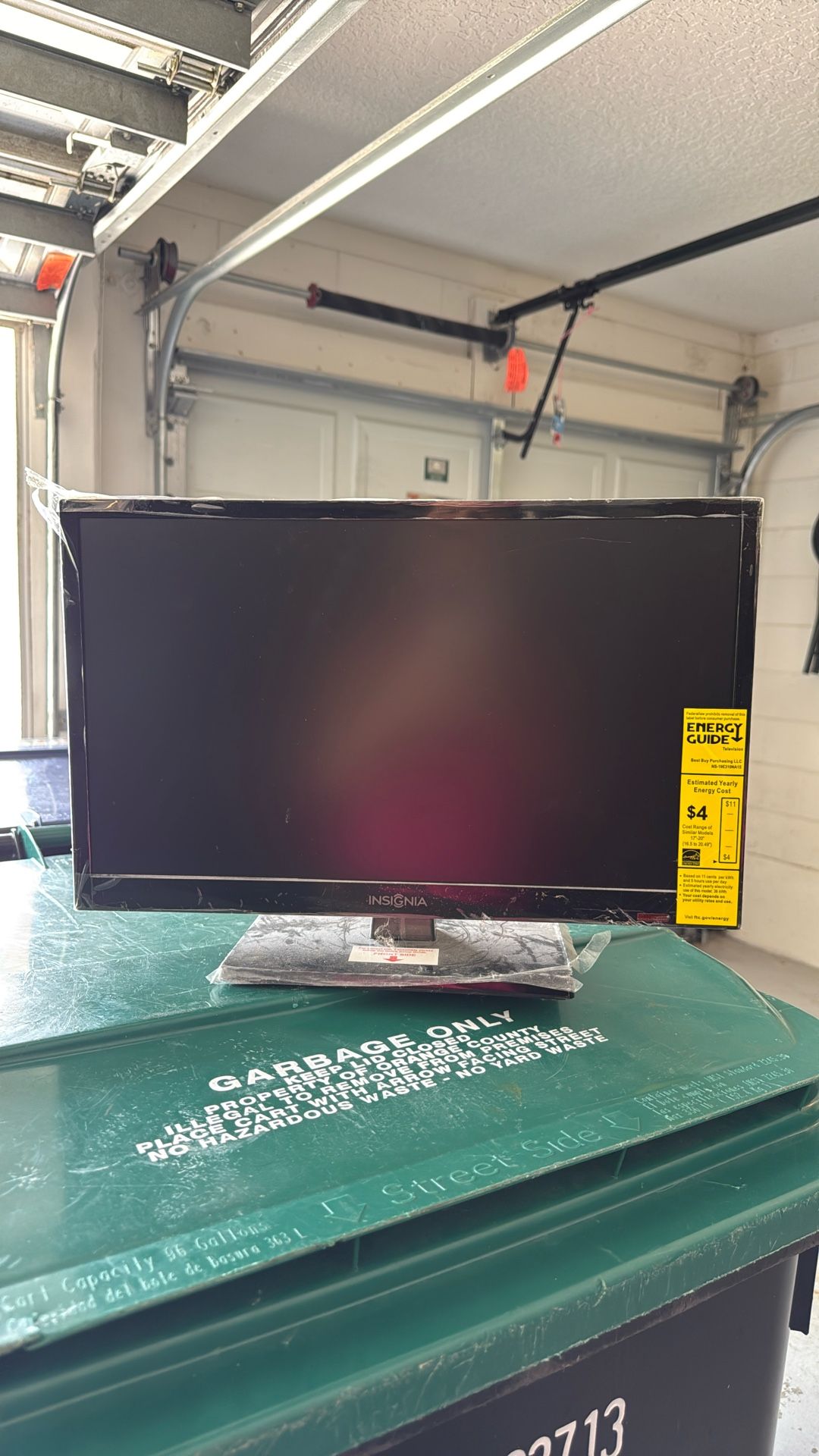 Insignia Monitor New