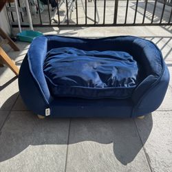 Dog or cat bed (Medium dog, Large Cat)