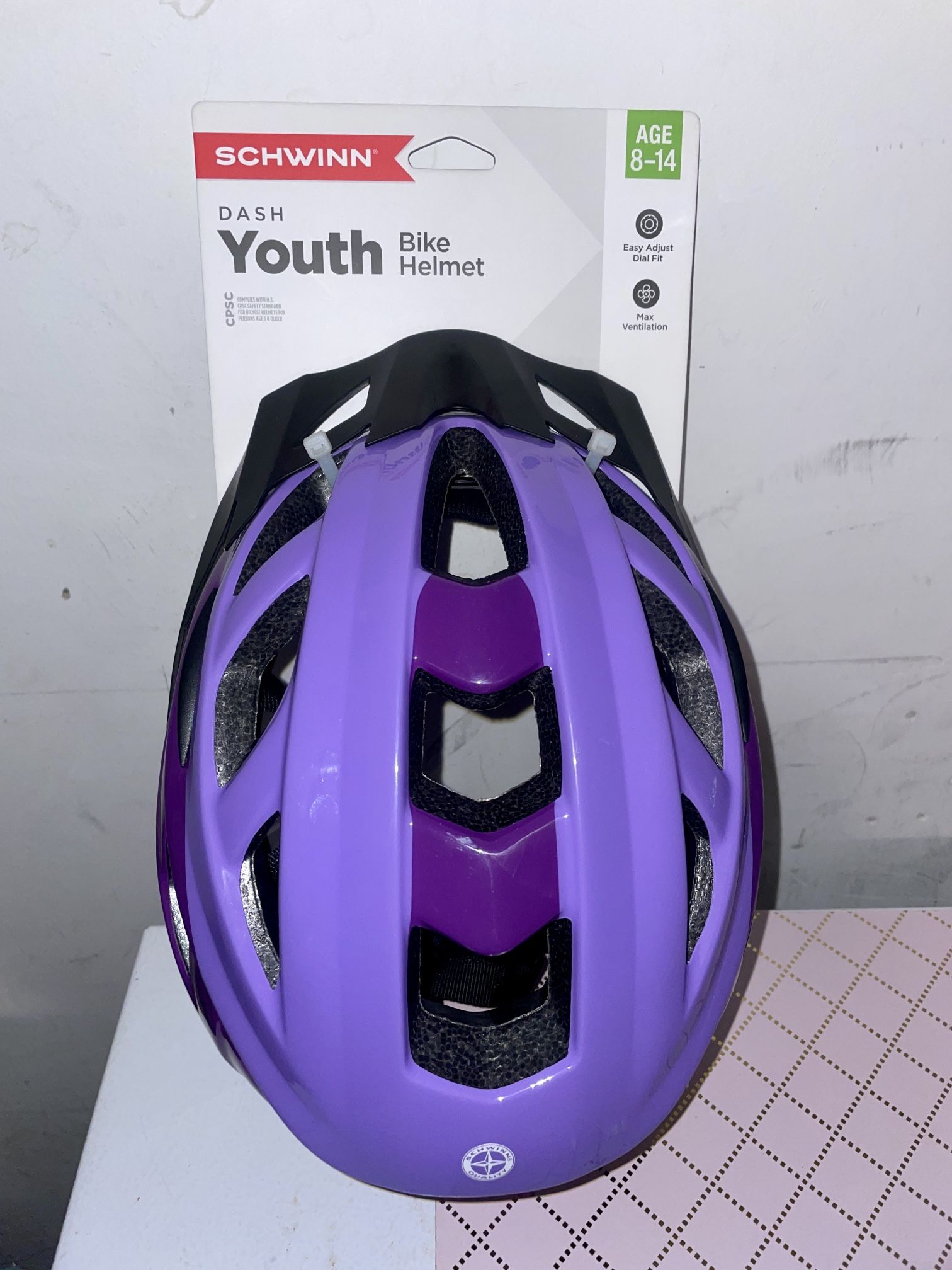 New! Schwinn Dash Youth Helmet Ages 8-14