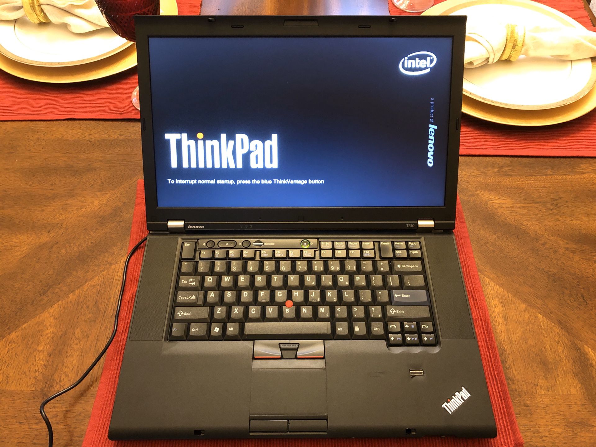 15” Lenovo T510 Laptop + Windows 10 Pro