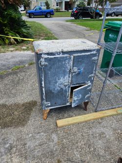 Antique refrigerator very old.