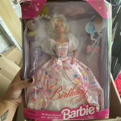 New In Box Collectible Birthday Barbie 