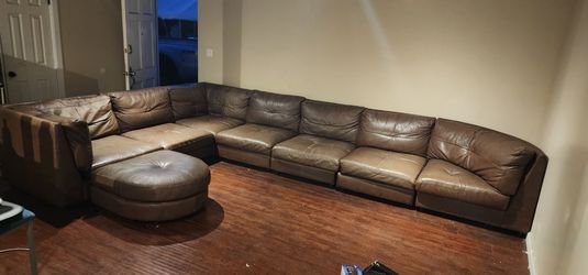 Sectional couches
