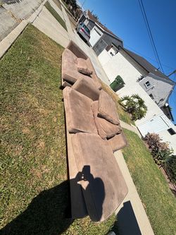Free sectional