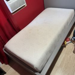Twin Bed With Memory Foam Mattress 