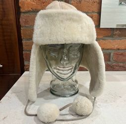 Cozy Cole Haan Cream Shearling Aviator Hat Like New Made in USA Fur